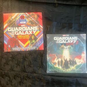 Marvel Guardians of the Galaxy Deluxe Vinyls 1 x 2 - Red & Blue Cover Art
